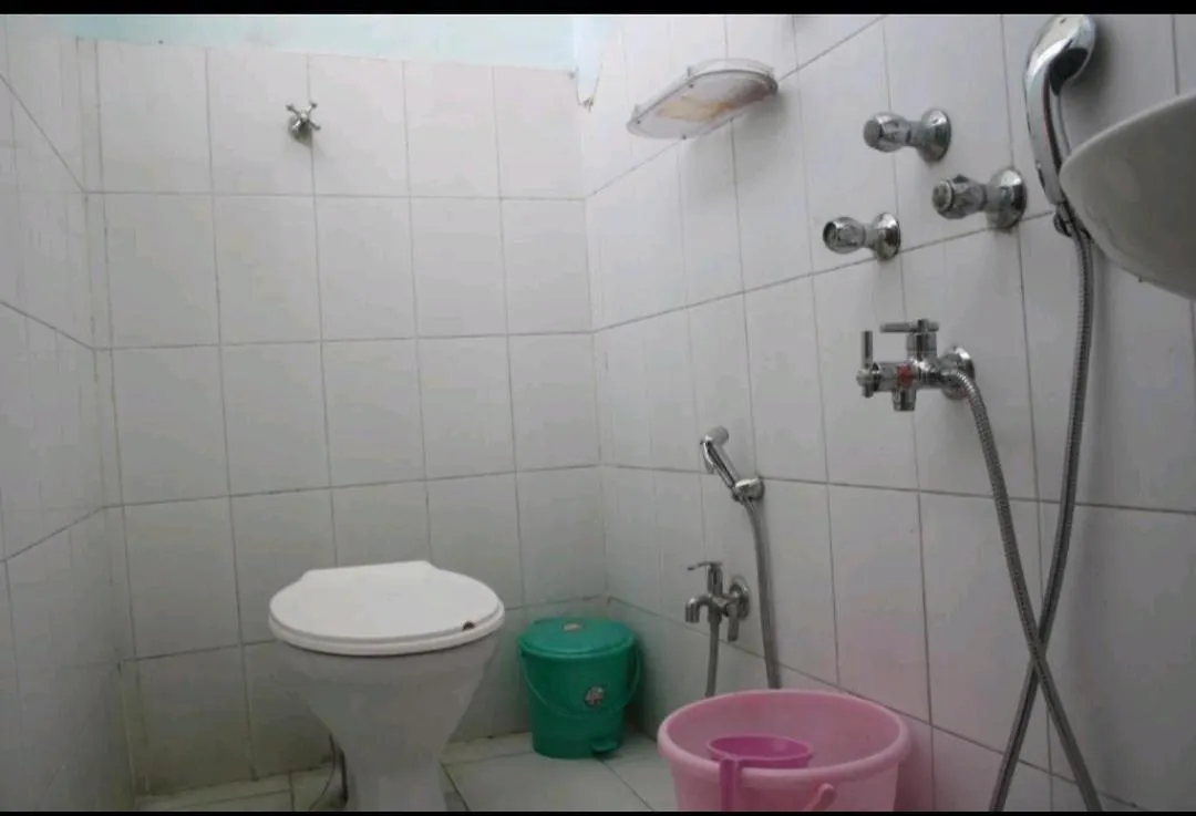 Monalisa Hostel Waranasi