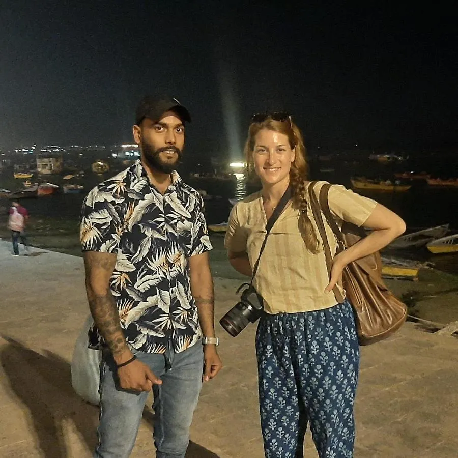 Monalisa Hostel Varanasi
